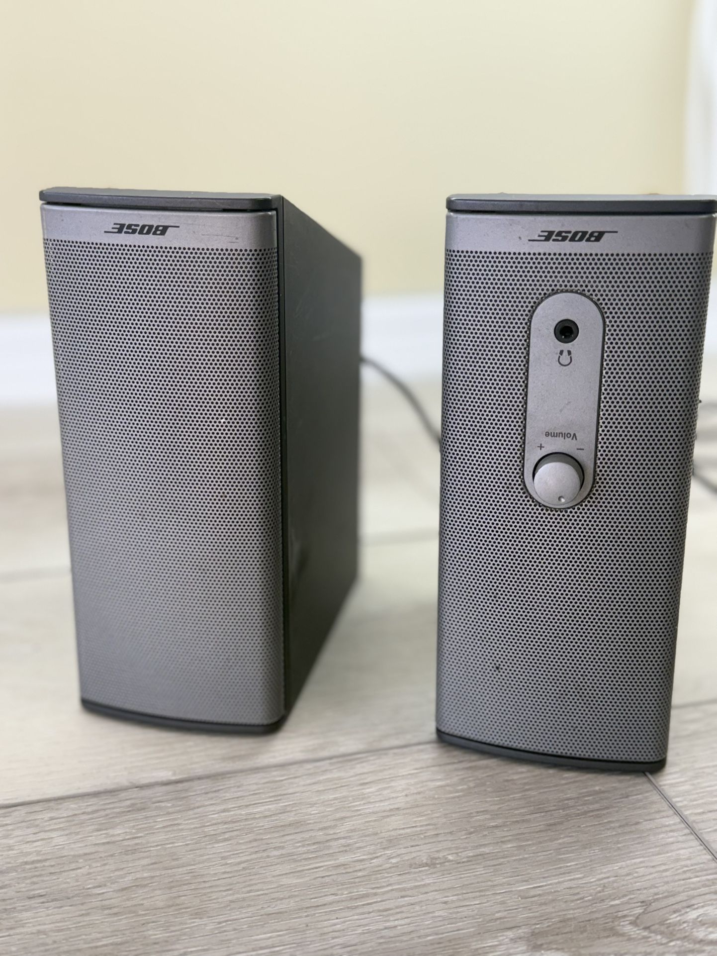 Used Bose Companion 2 Series II Multimedia 10W Computer Speaker Bose Sound !!