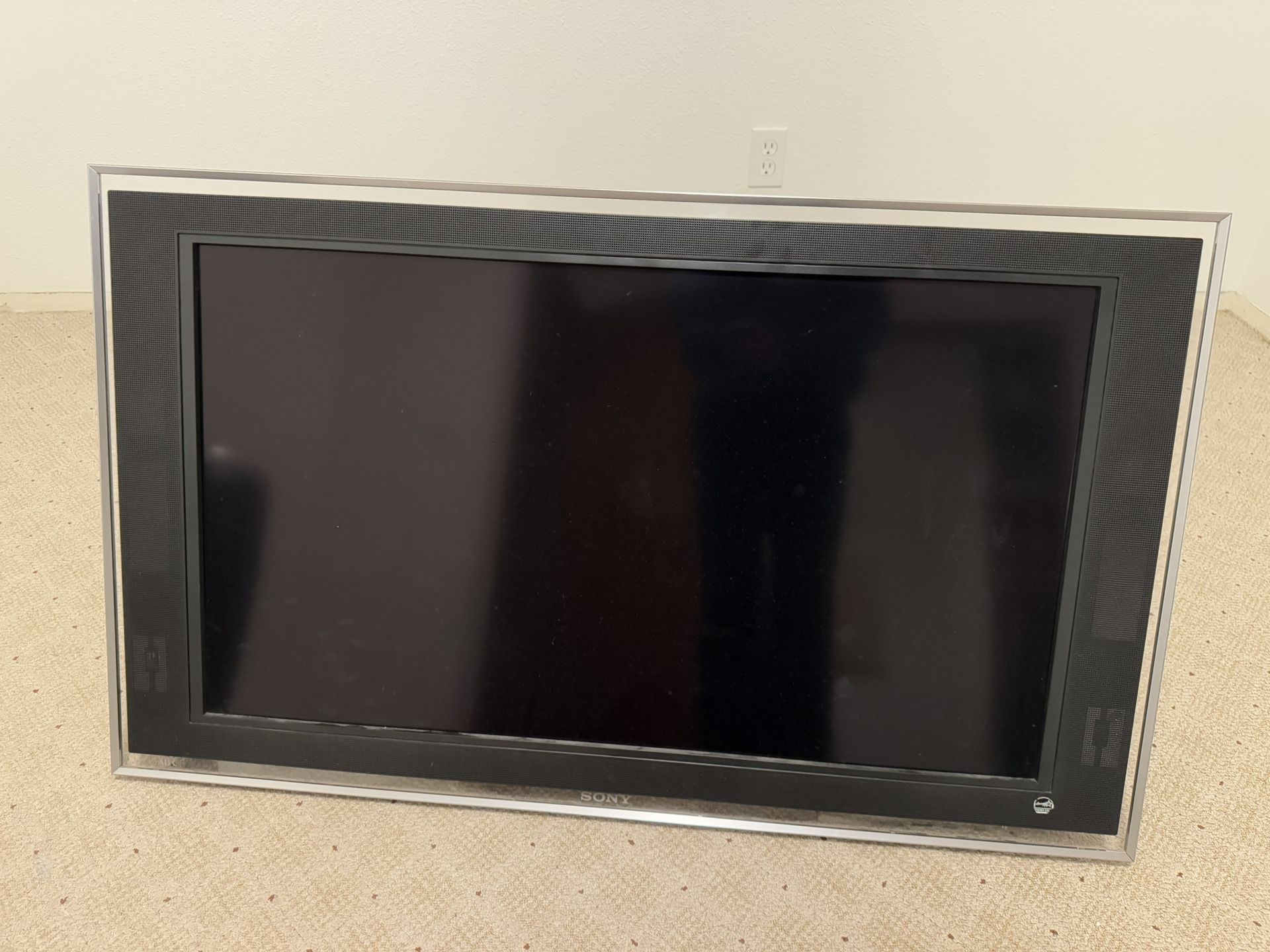 40” Sony TV, No Remote.