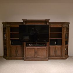 High end HOOKER LR/Media room wall unit