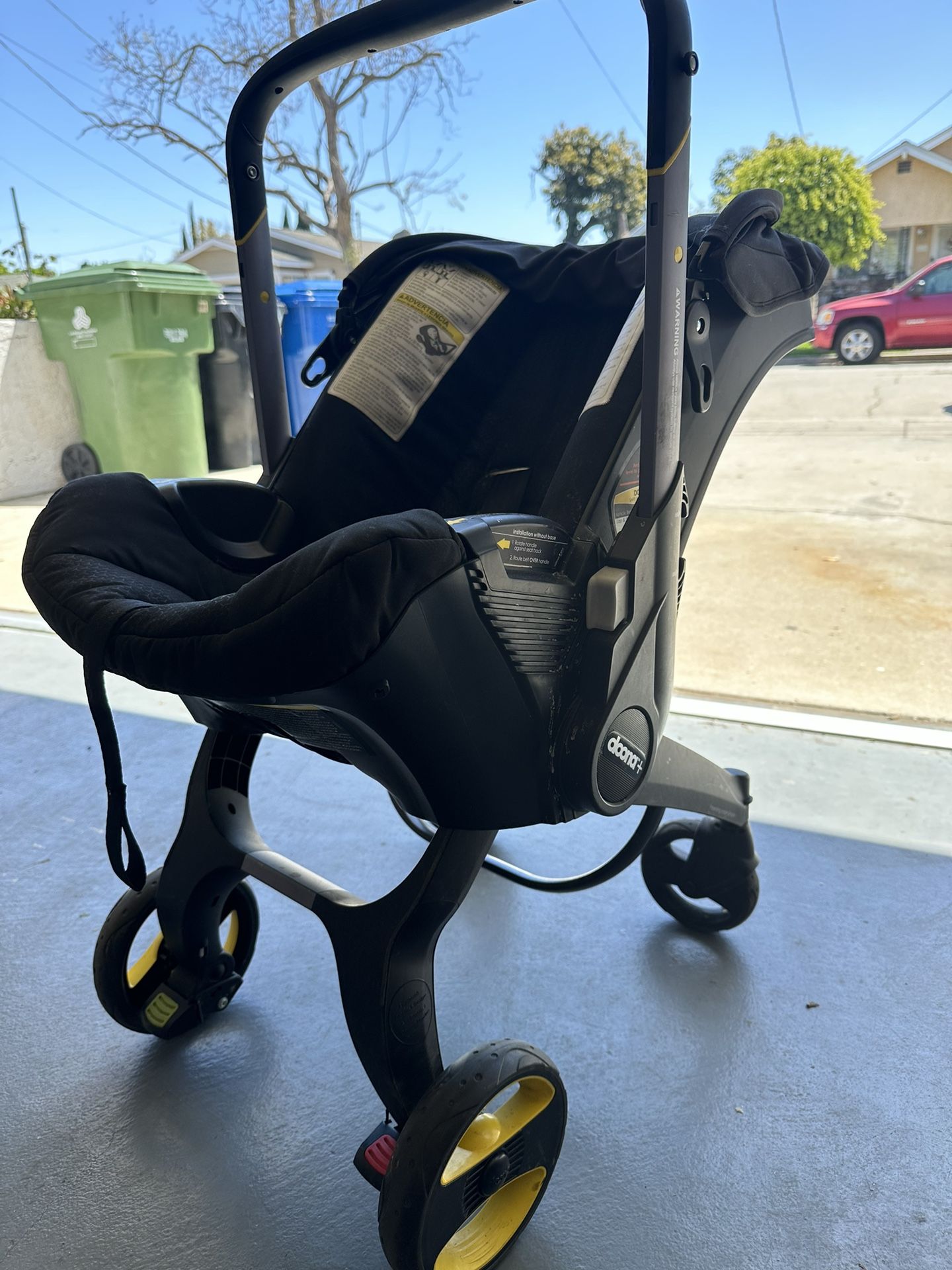 Doona car seat/ Stroller 