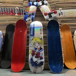 Custom And Prebuilt Skateboard 