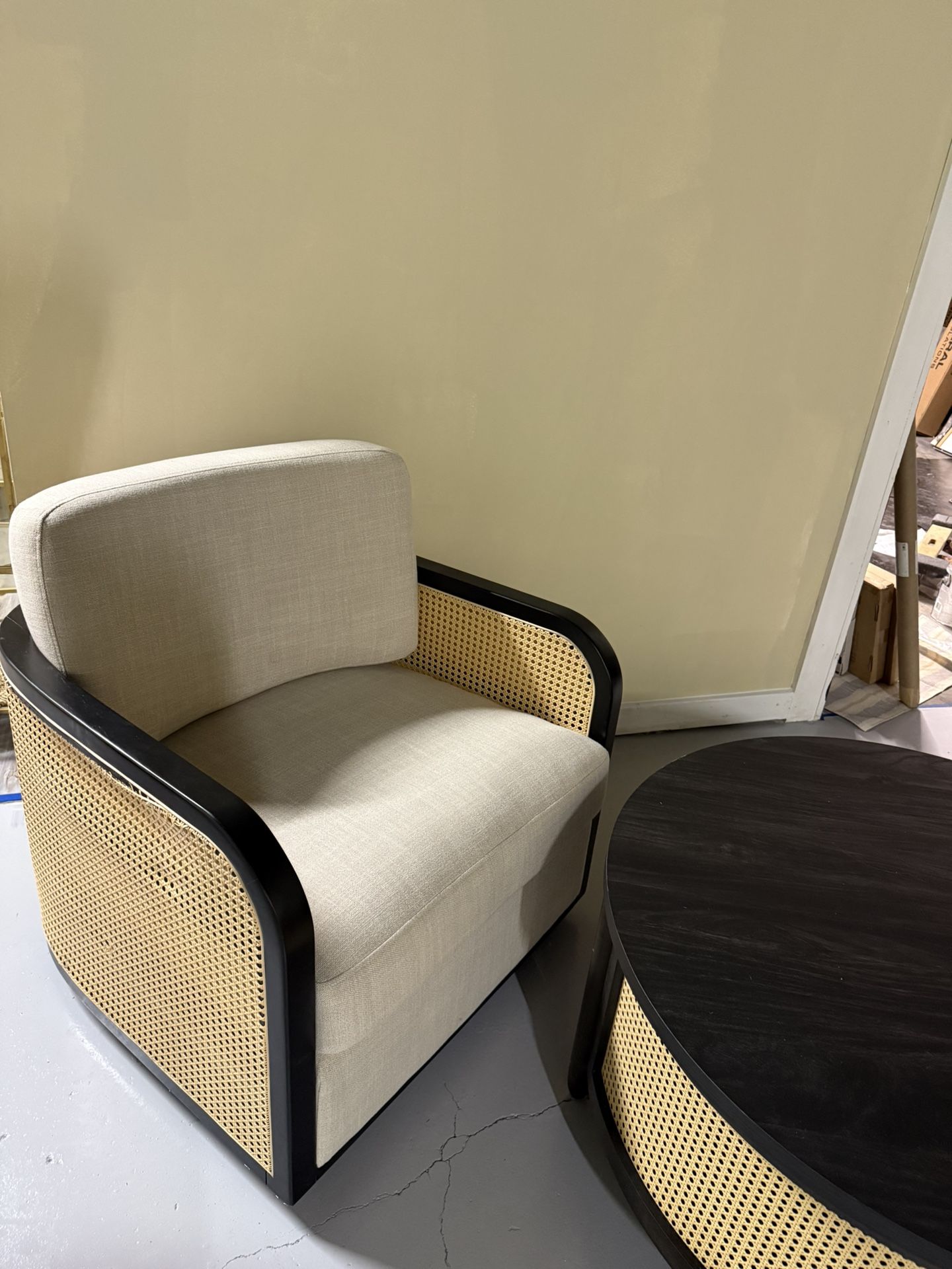 Swivel Accent Chair And Coffee Table