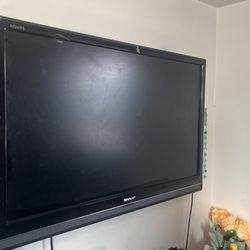 SHARP 40” TV