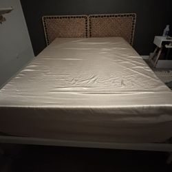 Queen Bed 