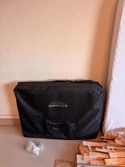 Saloniture massage table