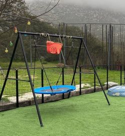 FREE SWING