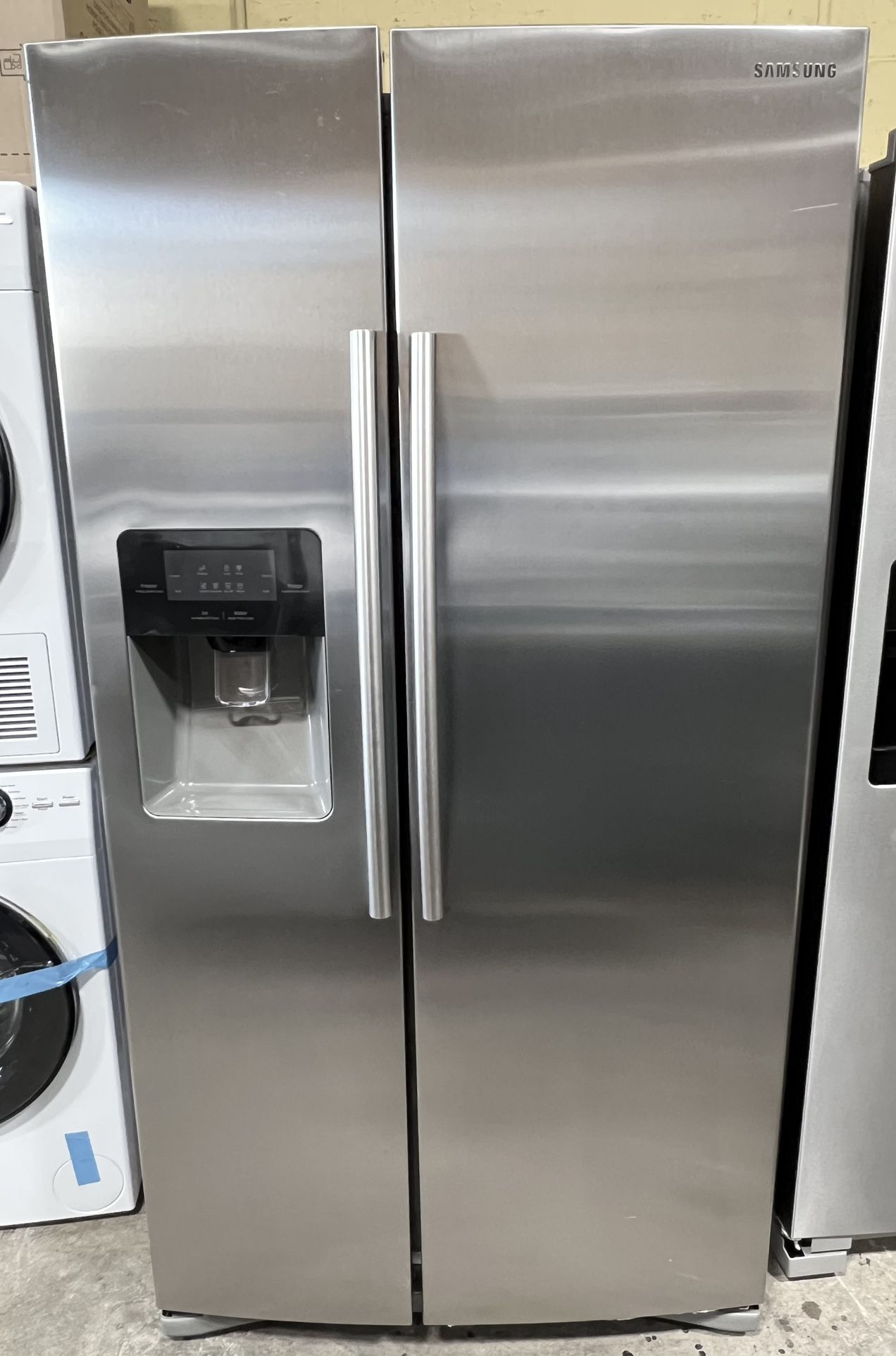 Samsung Refrigerator w/WATER+ICE 25cu.ft.