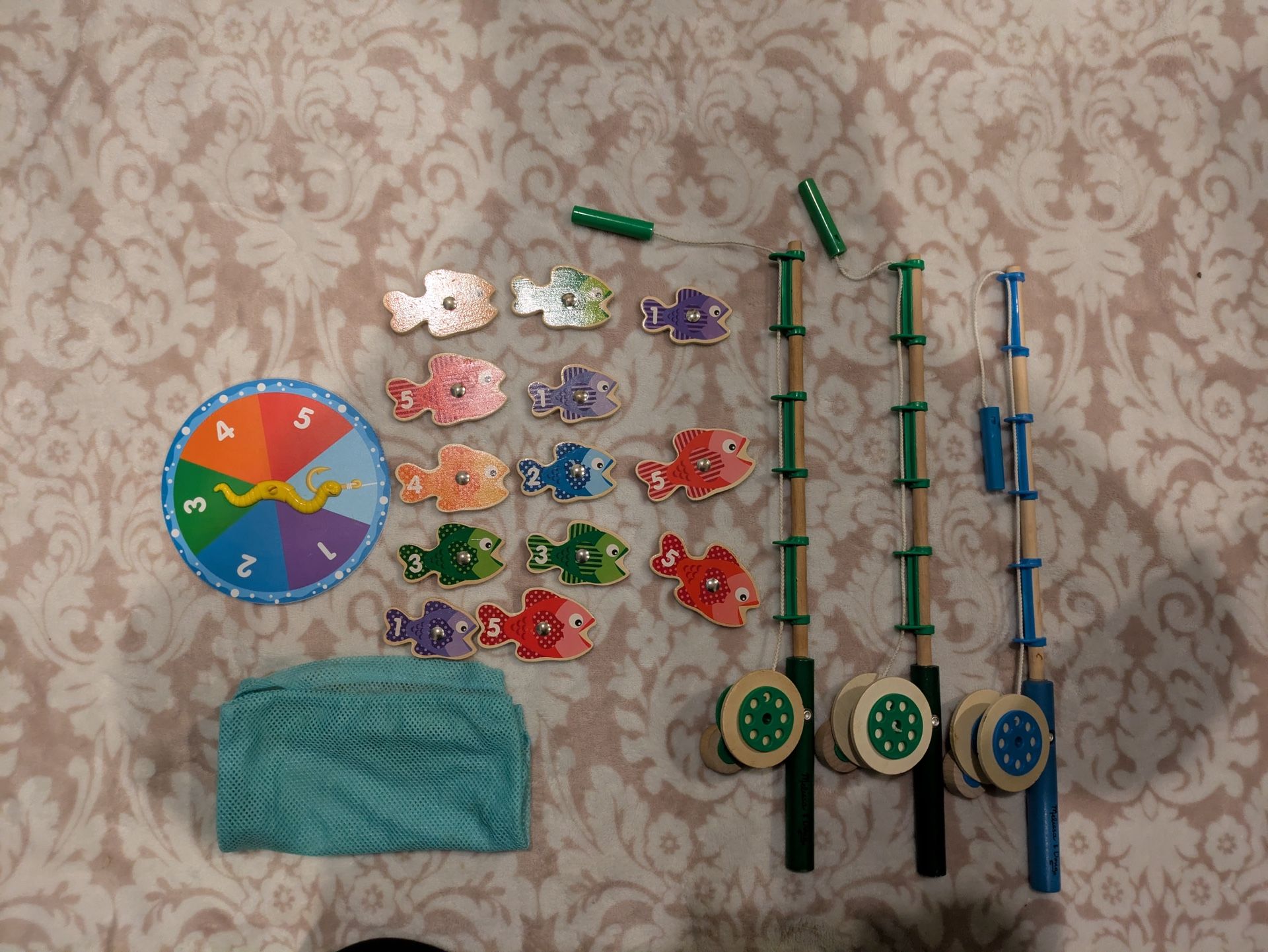 Melissa and Doug Fishing Game
