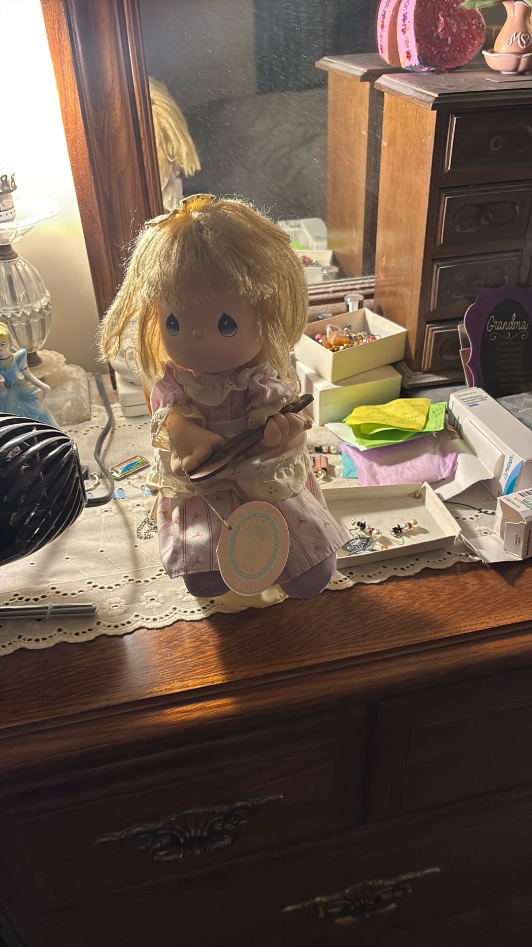 Precious Moments This Dolls Turn To Music