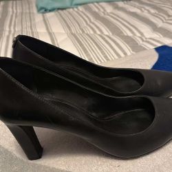 Black Leather MK heels Size 9 