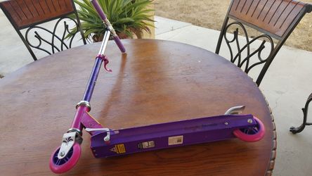 Scooter girls