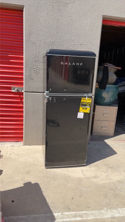GALANZ black freezer and refrigerator
