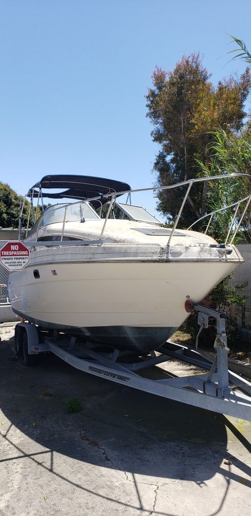 Bayliner 21ft Boat
