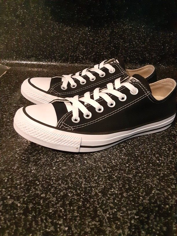 Converse womens 7 Great Condition