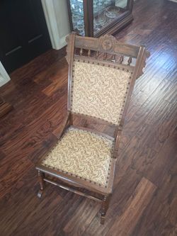 Antique Rocking chair