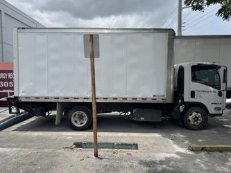 2018 Isuzu NRR
