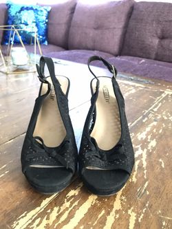Black crochet wedges - size 7.5