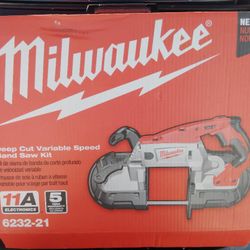 New In Box Milwaukee 6232-21 Deep Cut Saw Kit. 