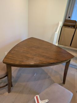 Triangular Dining Set