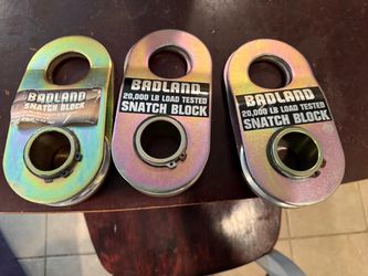 Snatch blocks