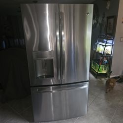 GE Profile Refrigerator 