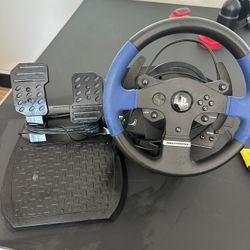 PlayStation Thrustmaster 150 Racing Wheel w/pedals