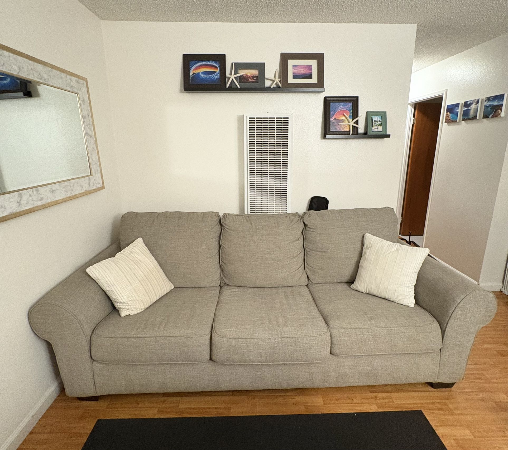 Comfy Grey/Gray Sofa Couch