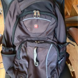SWISS GEAR BACKPACK