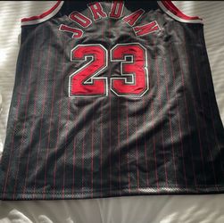 Nike Jordan Chicago Bulls PinStripe jersey in sz 52.
