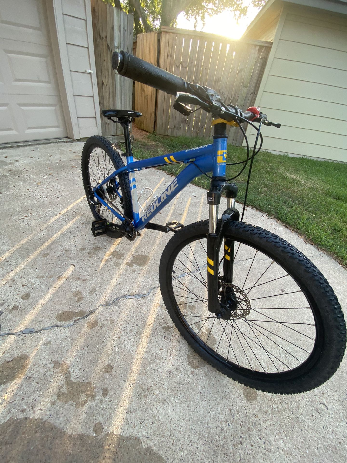 Redline Zander mountain bike for Sale in Katy, TX OfferUp