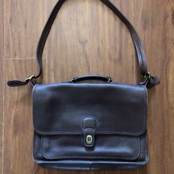 Vintage Coach Messenger 2024 Bag