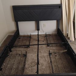 Queen Size Bed With 4 Drawers