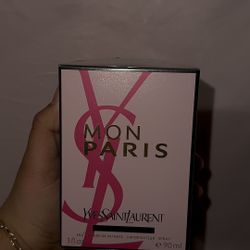 perfumes and colognes 