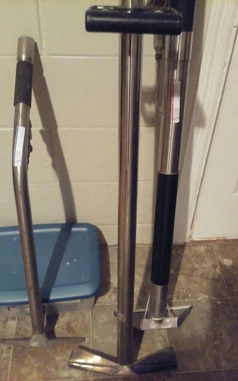 Carpet cleaning tools