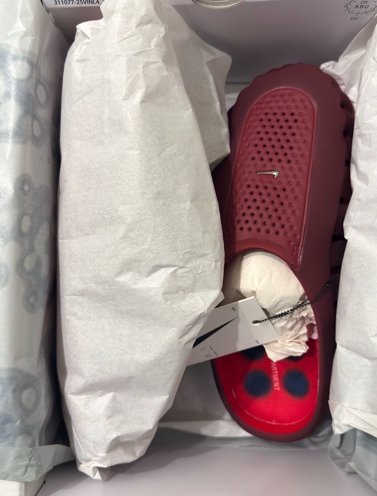 Nike Mind 001 Gym Red