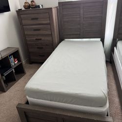 Twin Bed 