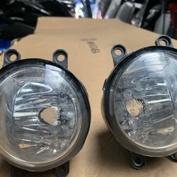 Fog Light Toyota Tacoma, Sienna 2010-20