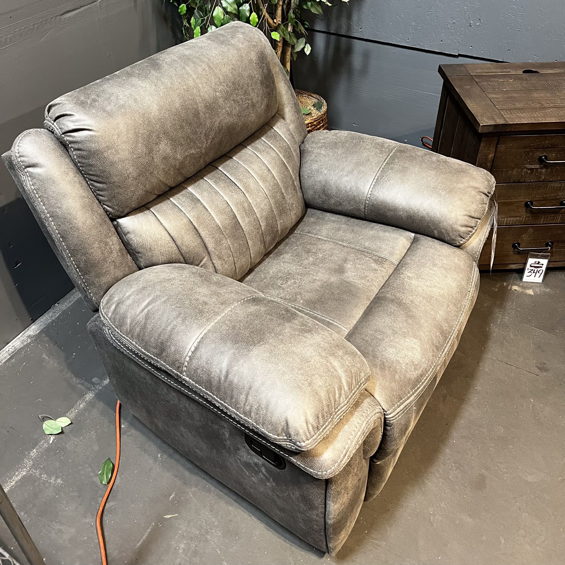 Grey Plush Cushion Manual/Power Recliner Chair - Hampton Collection 