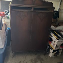 Armoire/Cabinet
