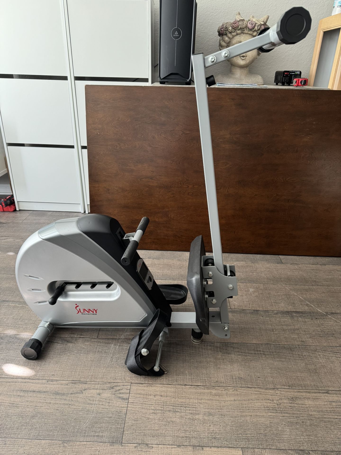 Sunny Health & Fitness SF-RW5606 Elastic Cord Rowing Machine – Foldable, Quiet, and Compact