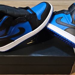 Jordan 1’s Size 6y Youths/ Fits Size 7 Or 7.5 In Women 