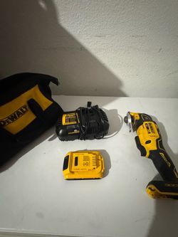 DeWalt 20V XR Oscillating Multi-Tool with Battery and Charger