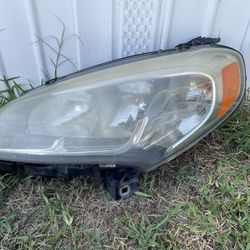 2015,2022 RAM PROMASTER CITY HEADLIGHT 
