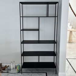 Black metal Bookshelf/Bookcase