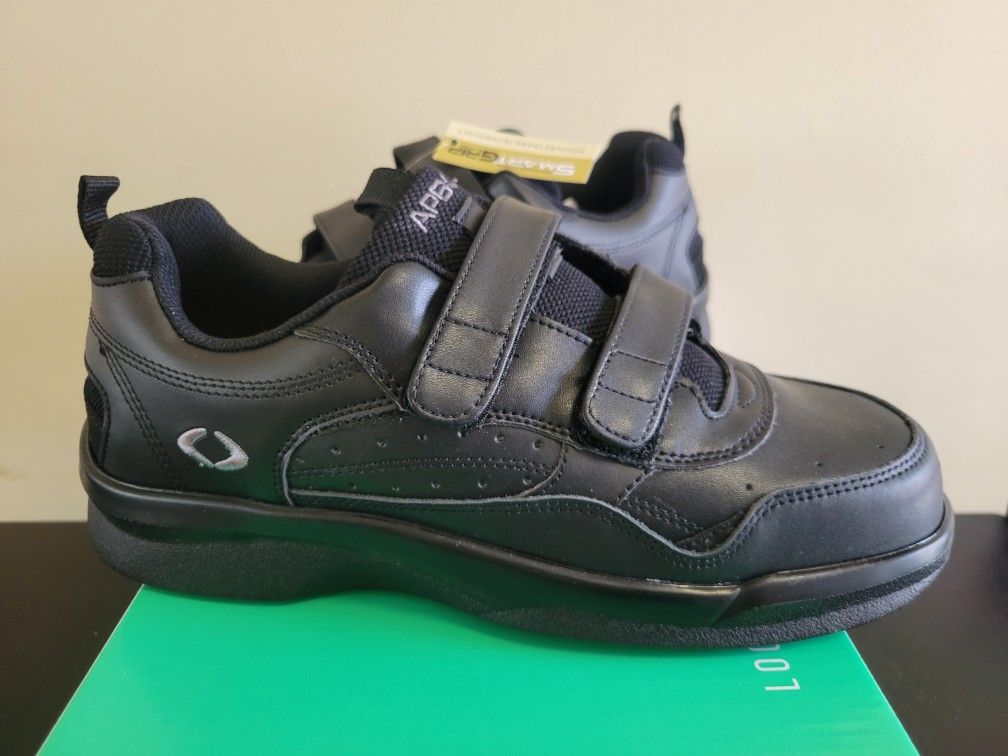 Apex G8010M Ambulator Diabetic Athletic Velcro Sneakers 9.5W Wide 9.5