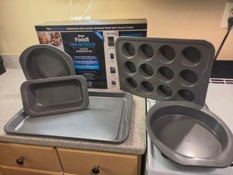 NINJA  bakeware 5pc SET  (NEW)
