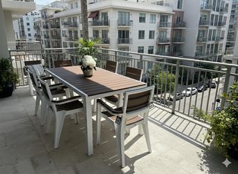 Impresionante conjunto de patio (muebles de exterior) *conjunto perfecto para el clima de Miami👇