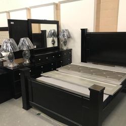 SPECIAL] Mirlotown Poster Bedroom Set