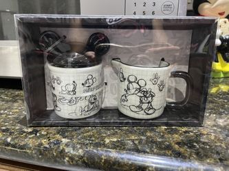 Sugar and creamer set