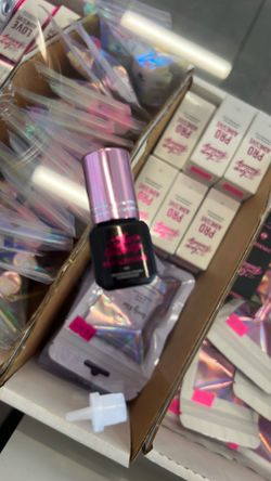 lash glue